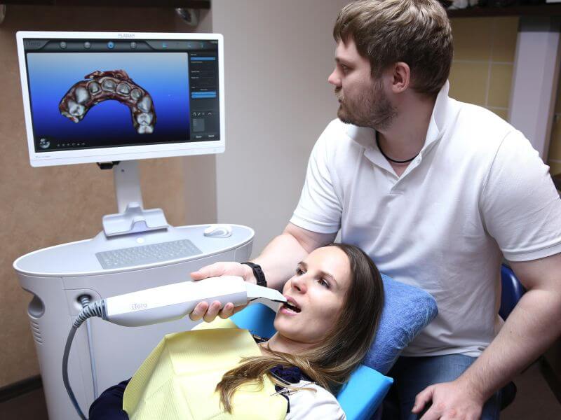 Внутриротовой сканер iTero в стоматологической клинике Гарант